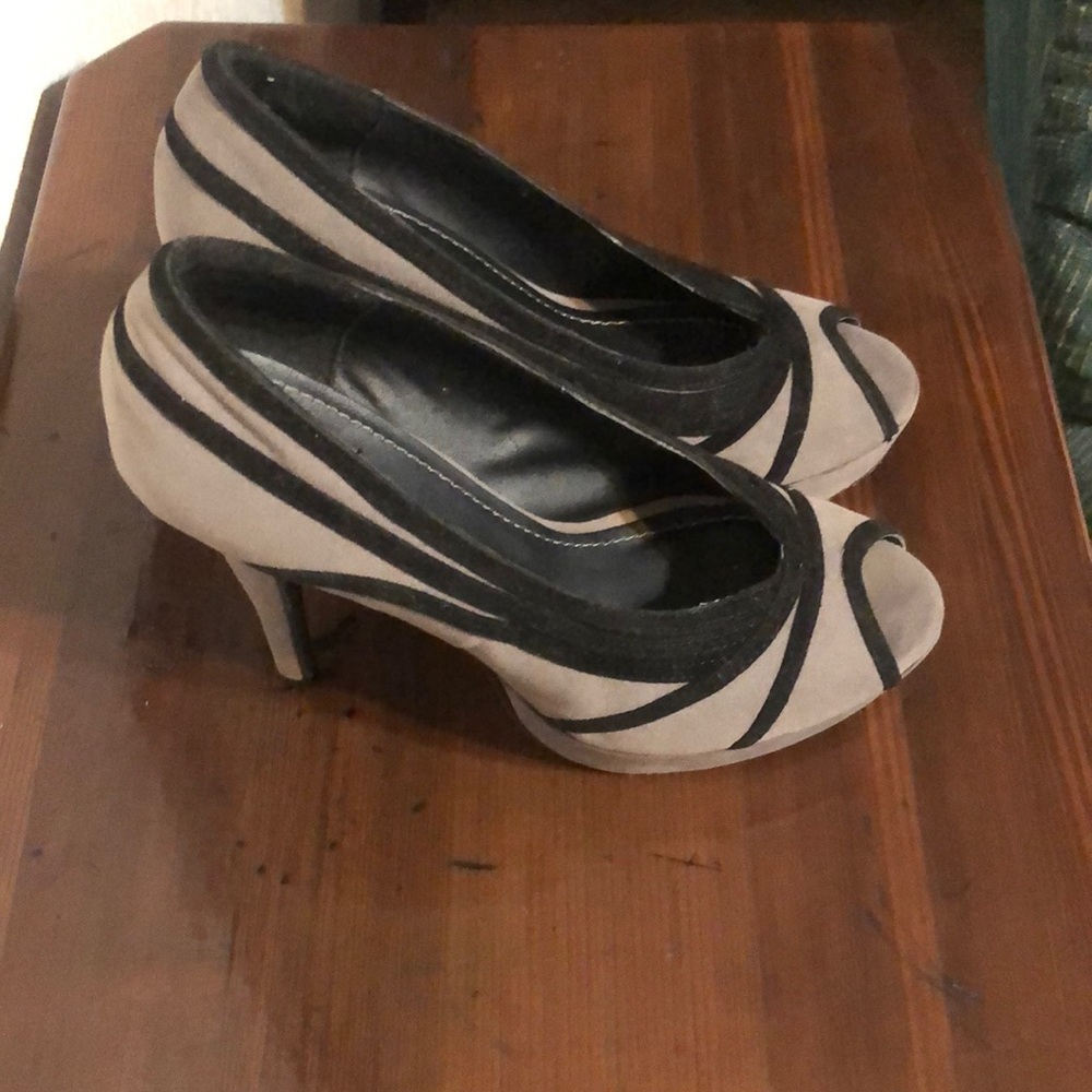 Black and gray like new high heels